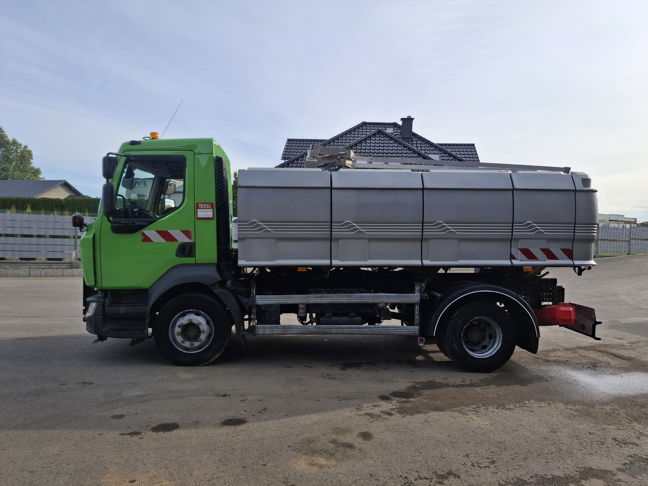 RENAULT D16 Polewaczka Karcher Straßenwaschanlage Euro 6 - Atık toplama taşıt/ Özel amaçlı taşıt: fotoğraf 5 RENAULT D16 Polewaczka Karcher Straßenwaschanlage Euro 6 - Atık toplama taşıt/ Özel amaçlı taşıt: fotoğraf 5