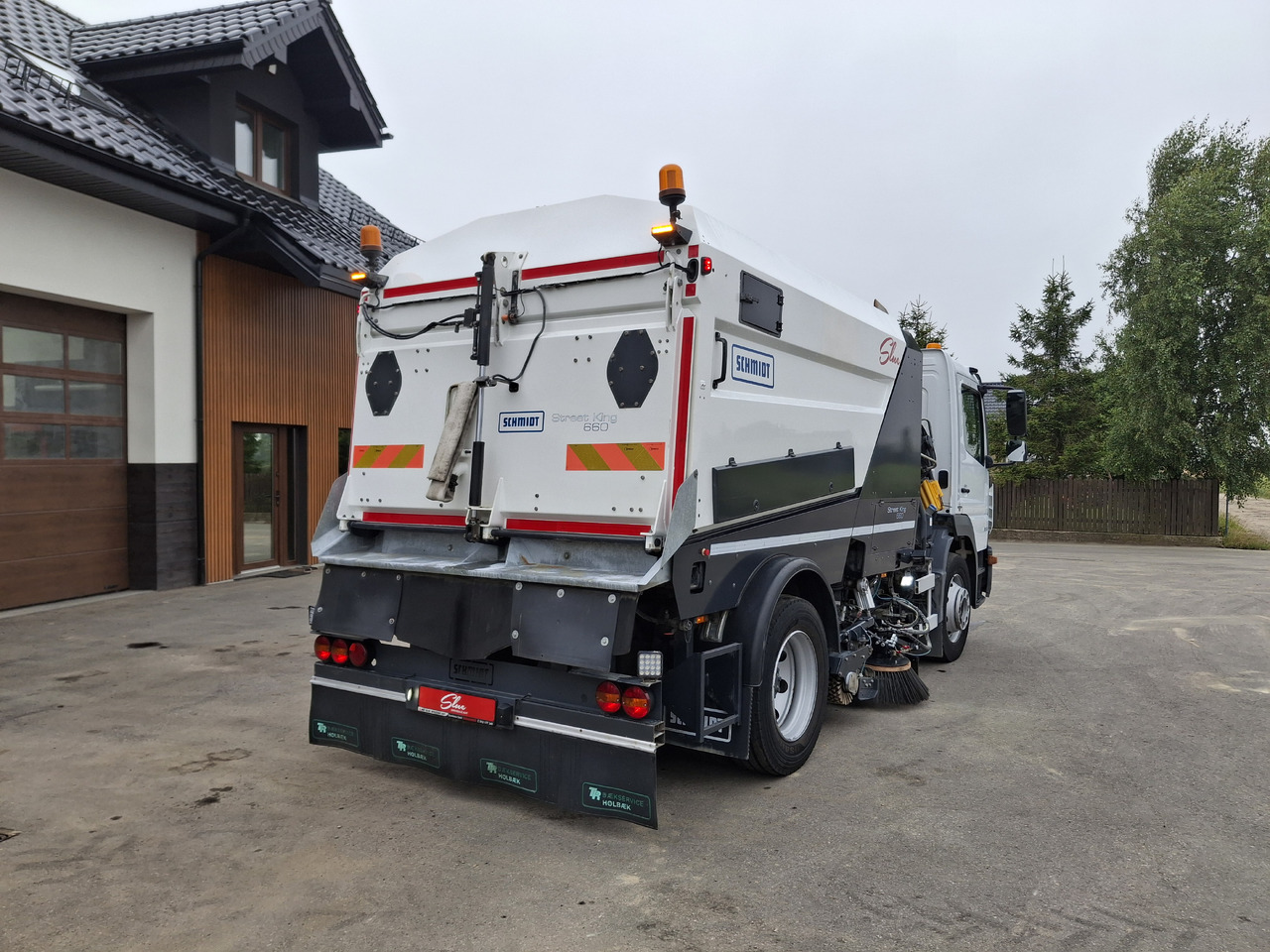 MERCEDES-BENZ Atego 1523 Zamiatarka Kehrmaschine Schmidt Street King 660 Euro 6 PM10 2 Motoren Szczotki L/R 2016r - Yol süpürme aracı: fotoğraf 4 MERCEDES-BENZ Atego 1523 Zamiatarka Kehrmaschine Schmidt Street King 660 Euro 6 PM10 2 Motoren Szczotki L/R 2016r - Yol süpürme aracı: fotoğraf 4
