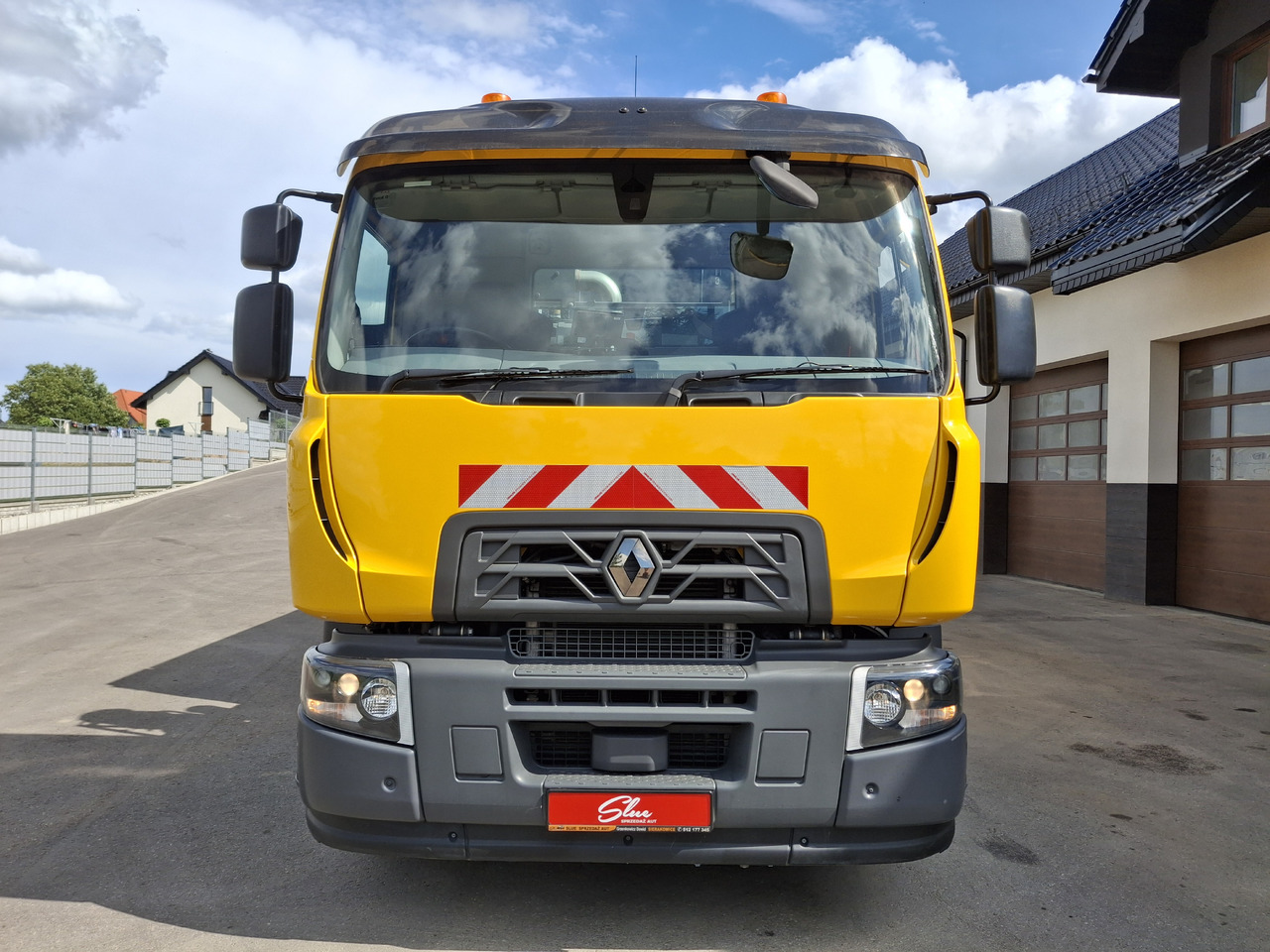 RENAULT C280 Kehrmaschine Zamiatarka SEMAT Zoeller FAUN Karcher L/R 2 Motoren 2018r 740 Mth Euro 6 - Yol süpürme aracı: fotoğraf 2 RENAULT C280 Kehrmaschine Zamiatarka SEMAT Zoeller FAUN Karcher L/R 2 Motoren 2018r 740 Mth Euro 6 - Yol süpürme aracı: fotoğraf 2