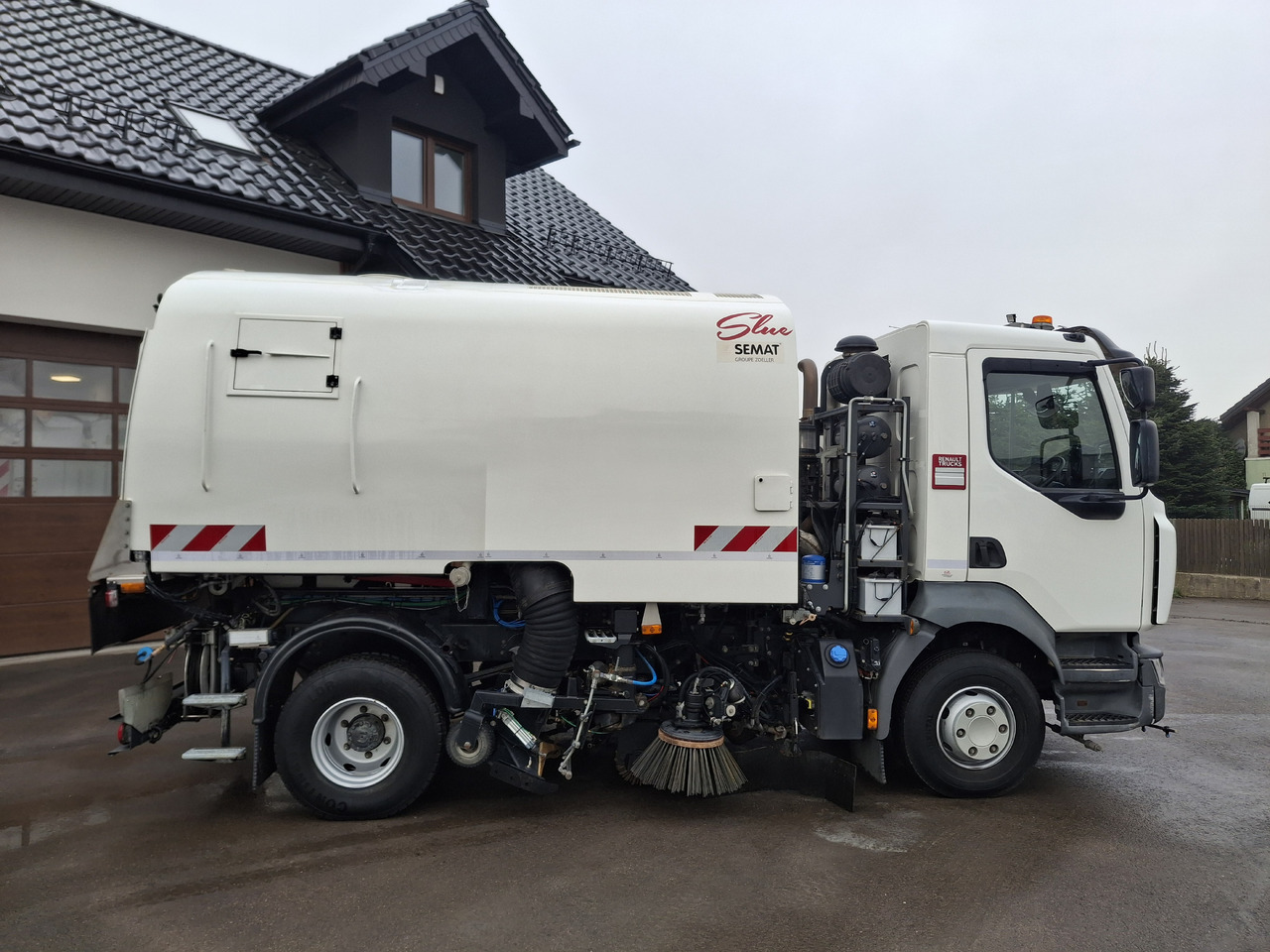RENAULT D12 Zamiatarka Kehrmaschine SEMAT Zoeller Faun Karcher Euro 6 PM10 L/R 2017r - Yol süpürme aracı: fotoğraf 5 RENAULT D12 Zamiatarka Kehrmaschine SEMAT Zoeller Faun Karcher Euro 6 PM10 L/R 2017r - Yol süpürme aracı: fotoğraf 5