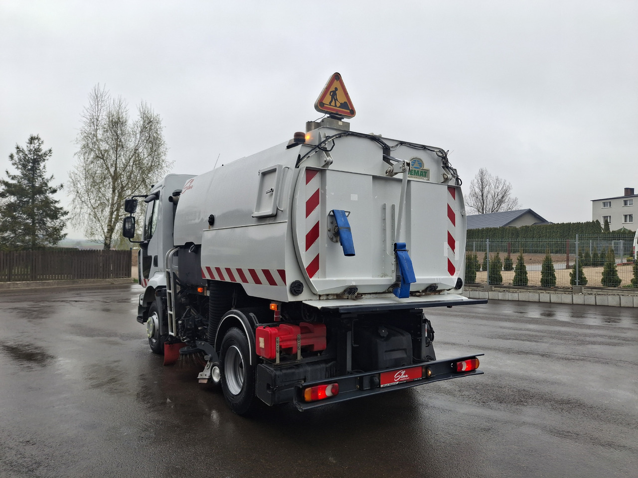 RENAULT Midlum 220 Zamiatarka Kehrmaschine Johnston 2 Motoren Szczotki L/R - Yol süpürme aracı: fotoğraf 3 RENAULT Midlum 220 Zamiatarka Kehrmaschine Johnston 2 Motoren Szczotki L/R - Yol süpürme aracı: fotoğraf 3