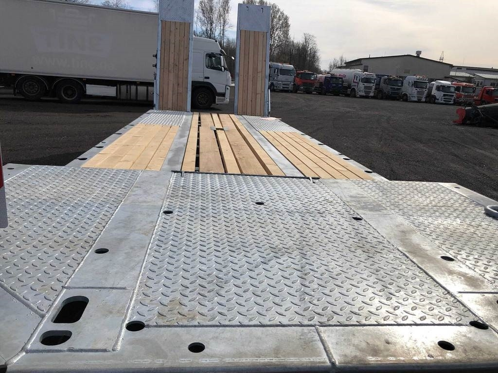 Fliegl DTS-S 300  - Alçak çerçeveli platform römork: fotoğraf 5 Fliegl DTS-S 300  - Alçak çerçeveli platform römork: fotoğraf 5