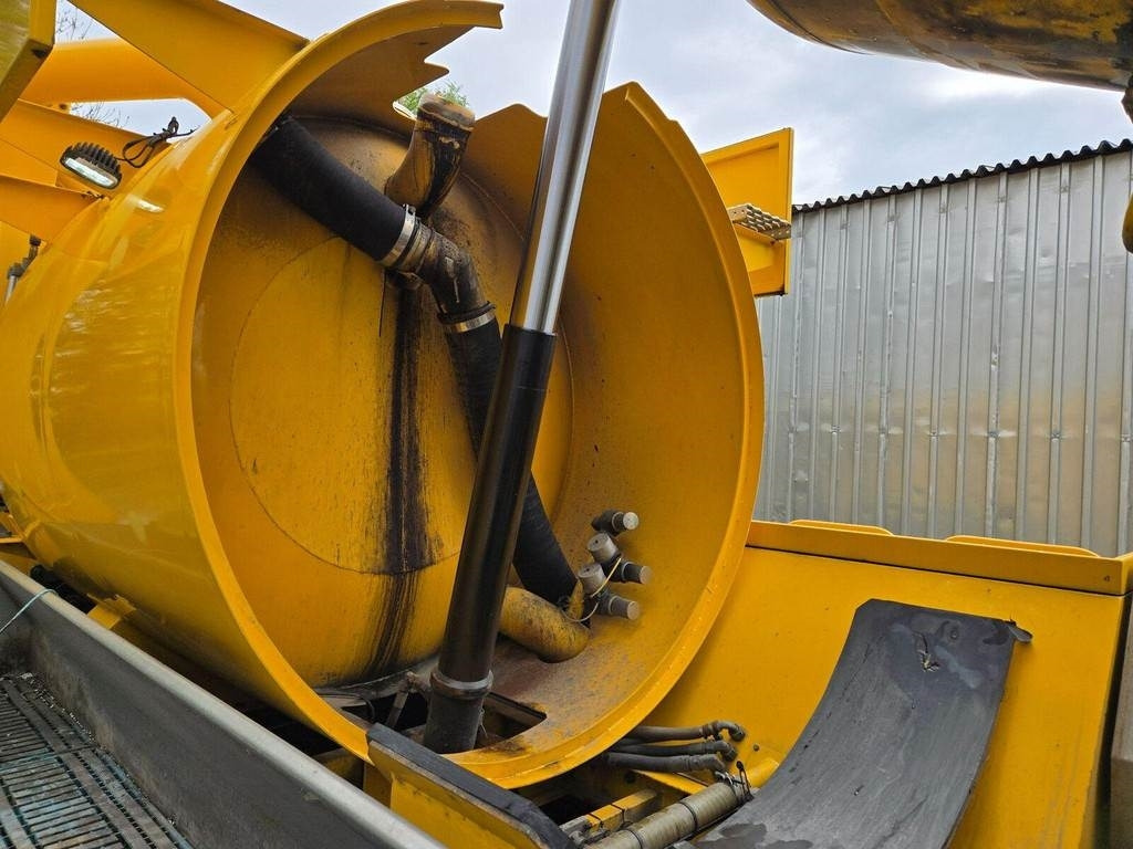 Scania R420 6X2 ADR AMPHITECH VORTEX 13m³ - Vidanjör: fotoğraf 4 Scania R420 6X2 ADR AMPHITECH VORTEX 13m³ - Vidanjör: fotoğraf 4