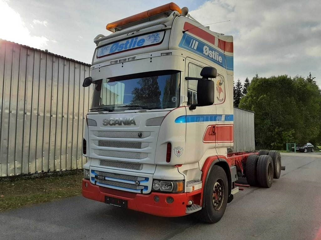 Scania R560 6X2 CHASSY 412kW - Şasi kamyon: fotoğraf 1 Scania R560 6X2 CHASSY 412kW - Şasi kamyon: fotoğraf 1