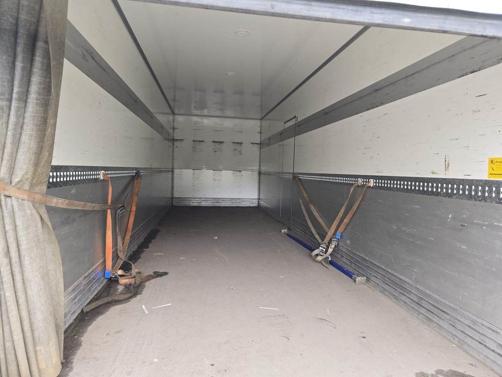 Volvo FM330 4X2 - Kapalı kasa kamyon: fotoğraf 3 Volvo FM330 4X2 - Kapalı kasa kamyon: fotoğraf 3