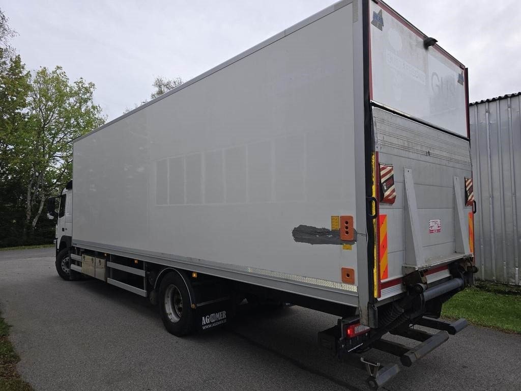 Volvo FM330 4X2 - Kapalı kasa kamyon: fotoğraf 2 Volvo FM330 4X2 - Kapalı kasa kamyon: fotoğraf 2