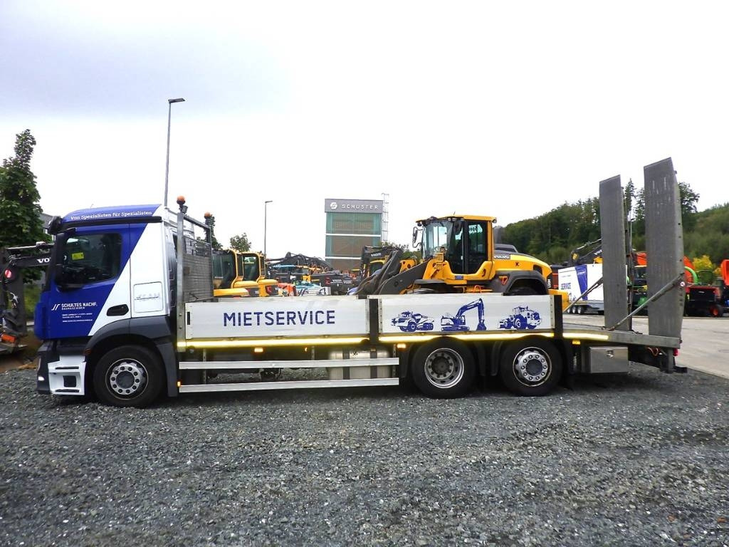 Mercedes-Benz Antos 2533 L Maschinentransporter  - Araba taşıyıcı kamyon: fotoğraf 2 Mercedes-Benz Antos 2533 L Maschinentransporter  - Araba taşıyıcı kamyon: fotoğraf 2