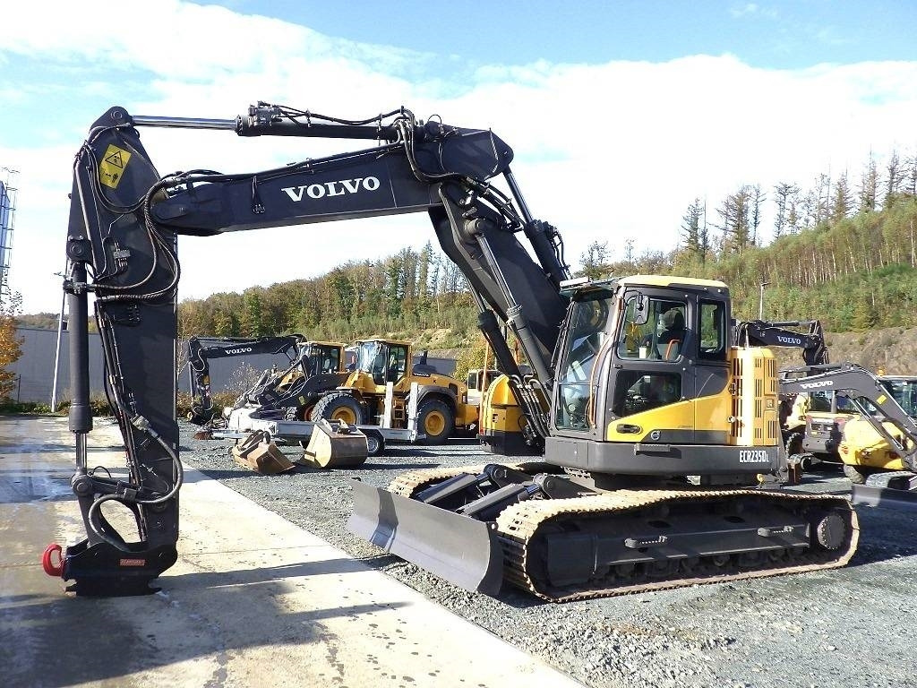 Volvo ECR 235 D - Paletli ekskavatör: fotoğraf 1 Volvo ECR 235 D - Paletli ekskavatör: fotoğraf 1