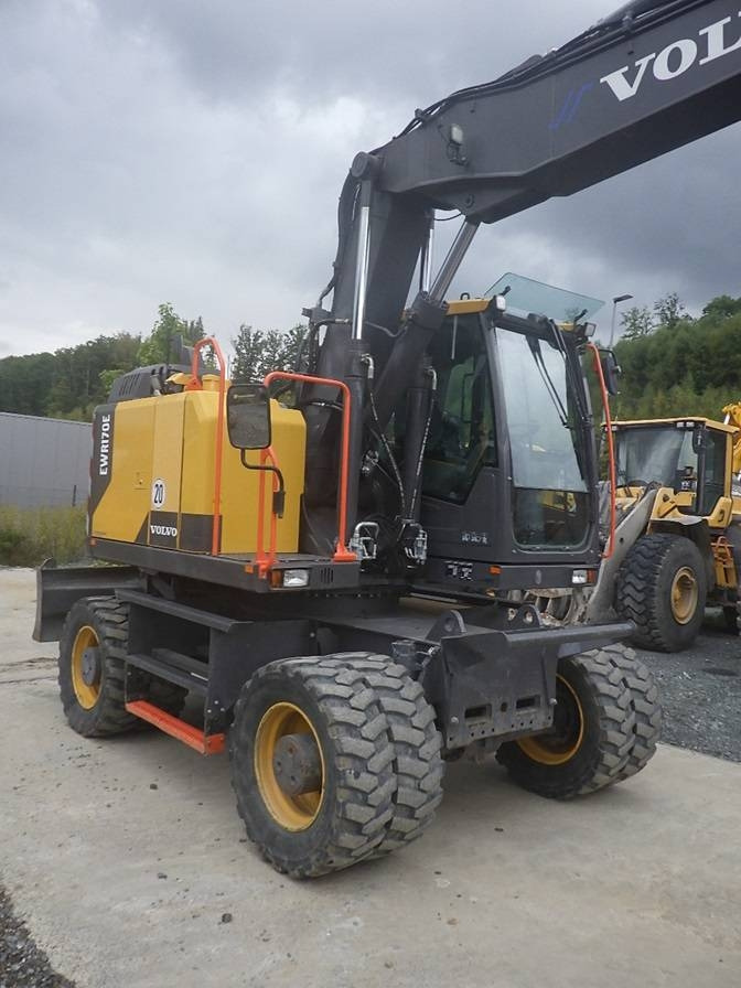 Volvo EWR 170 E - Tekerlekli ekskavatör: fotoğraf 4 Volvo EWR 170 E - Tekerlekli ekskavatör: fotoğraf 4