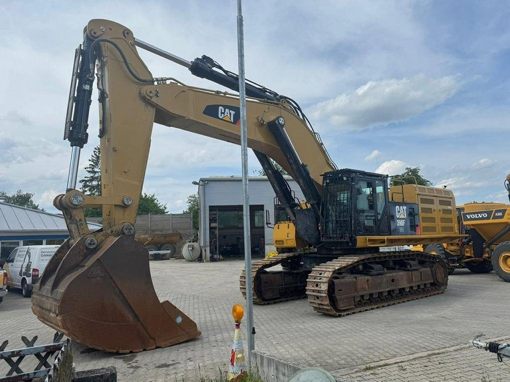 CAT 390 F L ME - Paletli ekskavatör: fotoğraf 1 CAT 390 F L ME - Paletli ekskavatör: fotoğraf 1