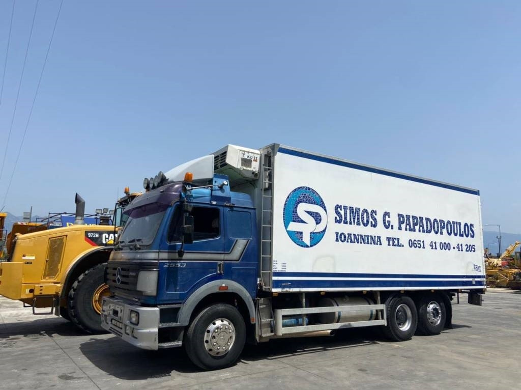 Refrijeratör kamyon Mercedes-Benz 2553L: fotoğraf 6
