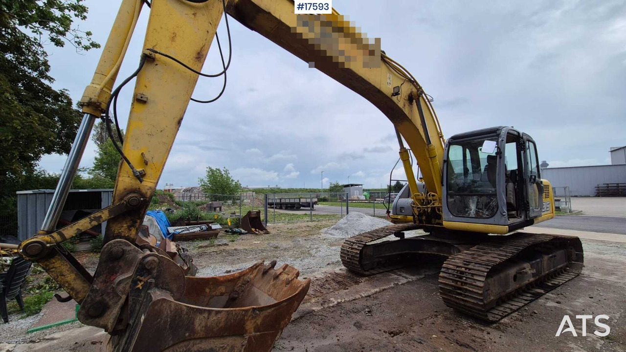 Paletli ekskavatör 2005 New Holland E215: fotoğraf 8