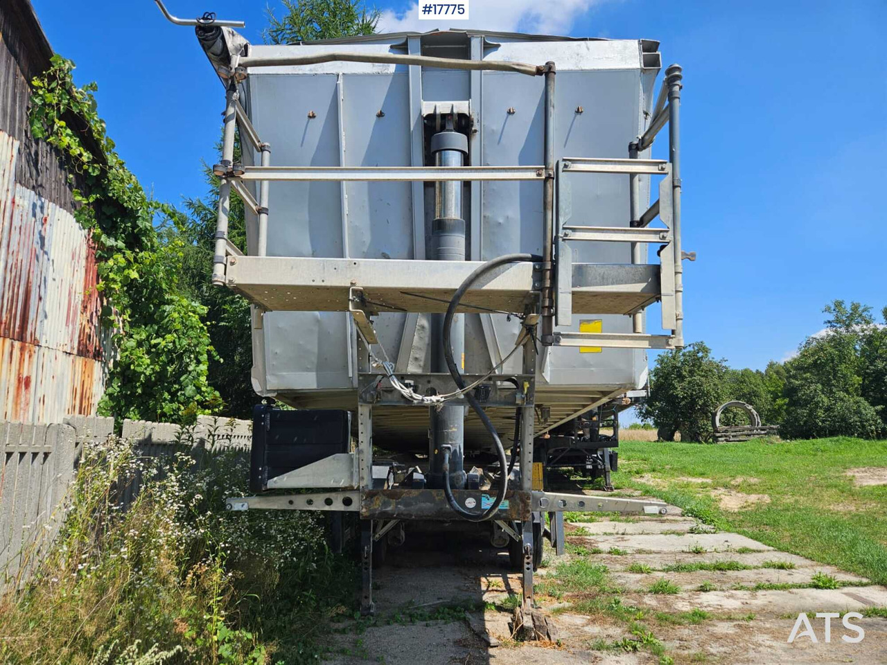 2013 Schmitz SKI 24 - Damperli dorse: fotoğraf 4 2013 Schmitz SKI 24 - Damperli dorse: fotoğraf 4