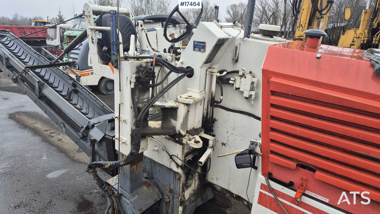 Asphalt milling machine WIRTGEN W-500 (1993) - Asfalt freze: fotoğraf 4 Asphalt milling machine WIRTGEN W-500 (1993) - Asfalt freze: fotoğraf 4