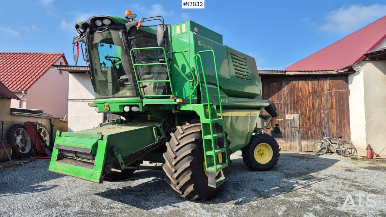 Combine harvester JOHN DEERE 1470 (2010) - Biçerdöver: fotoğraf 1 Combine harvester JOHN DEERE 1470 (2010) - Biçerdöver: fotoğraf 1