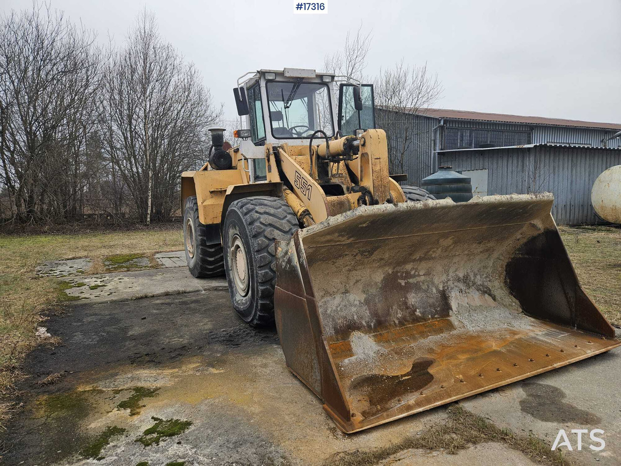 LIEBHERR L551 wheel loader (1995) - Tekerlekli yükleyici: fotoğraf 3 LIEBHERR L551 wheel loader (1995) - Tekerlekli yükleyici: fotoğraf 3