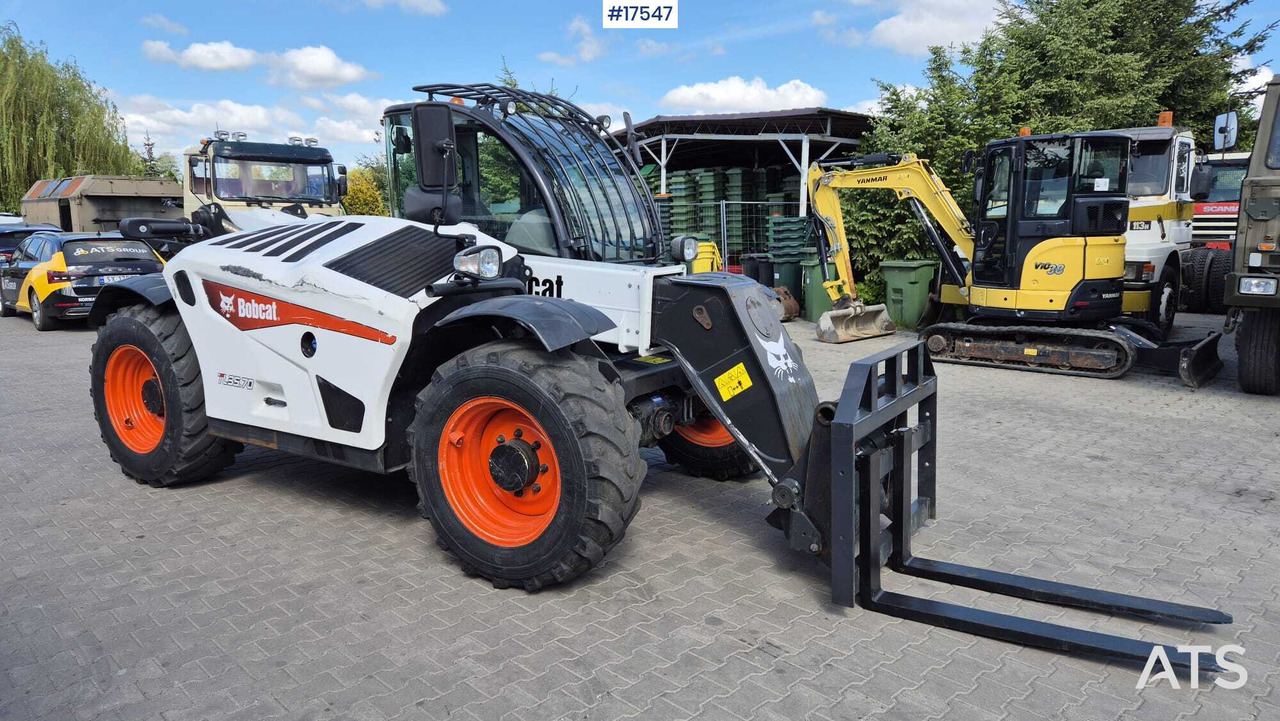 Telescopic wheel loaders BOBCAT TL35-70 (2018) - Teleskopik yükleyici: fotoğraf 2 Telescopic wheel loaders BOBCAT TL35-70 (2018) - Teleskopik yükleyici: fotoğraf 2