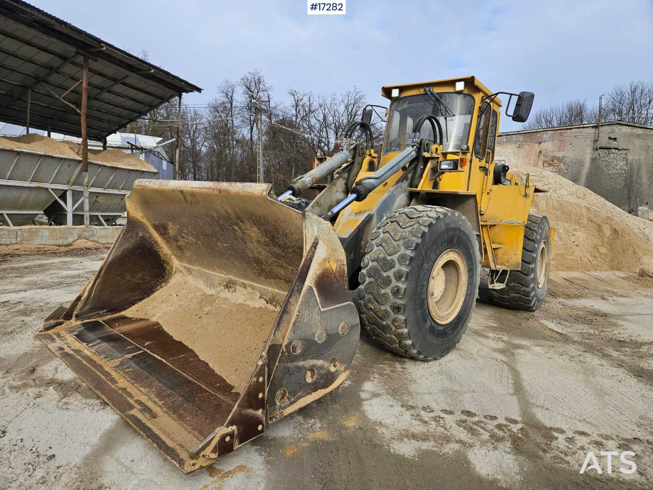 Wheel loader VOLVO BM L120 (1991) - Tekerlekli yükleyici: fotoğraf 1 Wheel loader VOLVO BM L120 (1991) - Tekerlekli yükleyici: fotoğraf 1