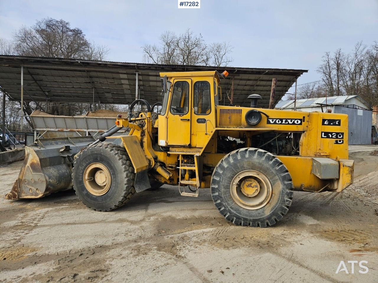 Wheel loader VOLVO BM L120 (1991) - Tekerlekli yükleyici: fotoğraf 4 Wheel loader VOLVO BM L120 (1991) - Tekerlekli yükleyici: fotoğraf 4