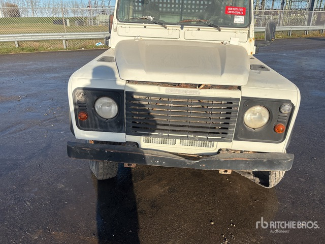 2010 Land Rover Defender (Inoperable) SUV - SUV: fotoğraf 4 2010 Land Rover Defender (Inoperable) SUV - SUV: fotoğraf 4