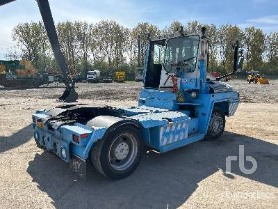 TERBERG TT222 4x2 Terminal - Terminal çekiciler: fotoğraf 3 TERBERG TT222 4x2 Terminal - Terminal çekiciler: fotoğraf 3