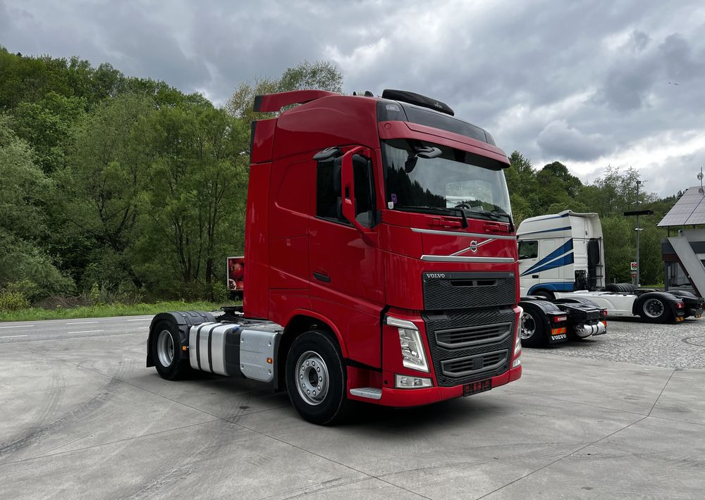 Volvo FH // Standard // 2018 // Duże zbiorniki // Klima postojowa // Radary // Idealny ! - Çekici: fotoğraf 3 Volvo FH // Standard // 2018 // Duże zbiorniki // Klima postojowa // Radary // Idealny ! - Çekici: fotoğraf 3