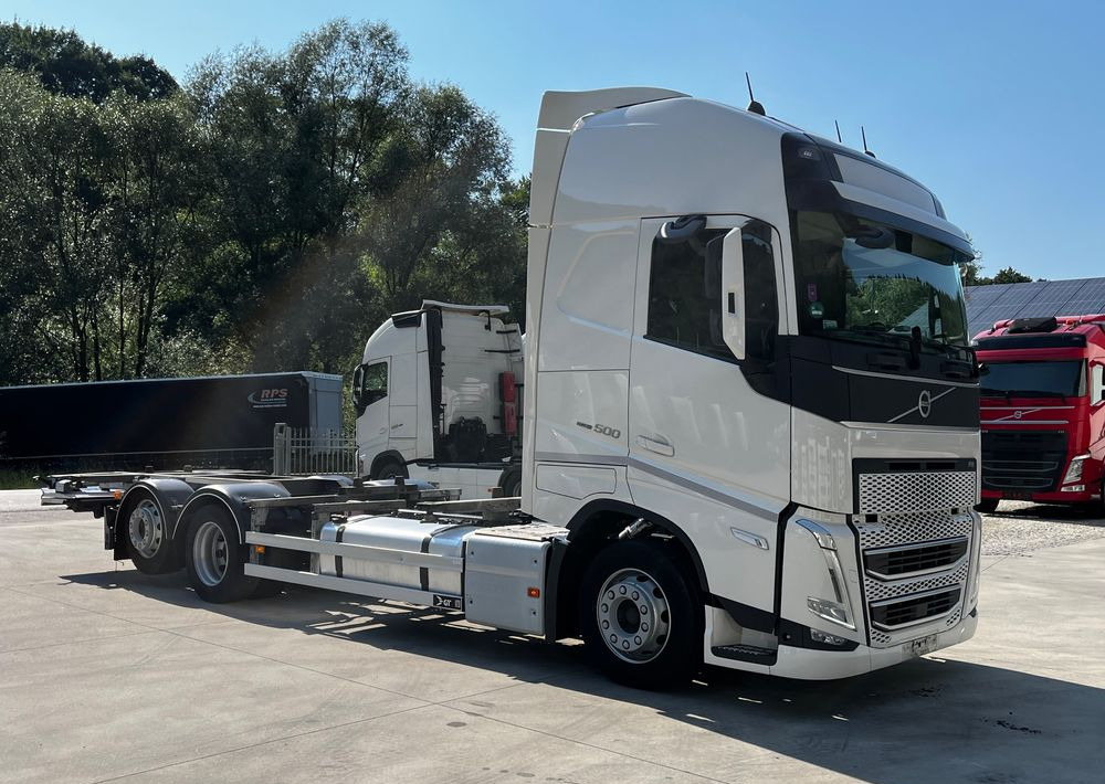 Volvo FH500 BDF 6x2 // Dolny zaczep // Euro 6 motor ! // New Face // XXL Cab // - Şasi kamyon: fotoğraf 2 Volvo FH500 BDF 6x2 // Dolny zaczep // Euro 6 motor ! // New Face // XXL Cab // - Şasi kamyon: fotoğraf 2