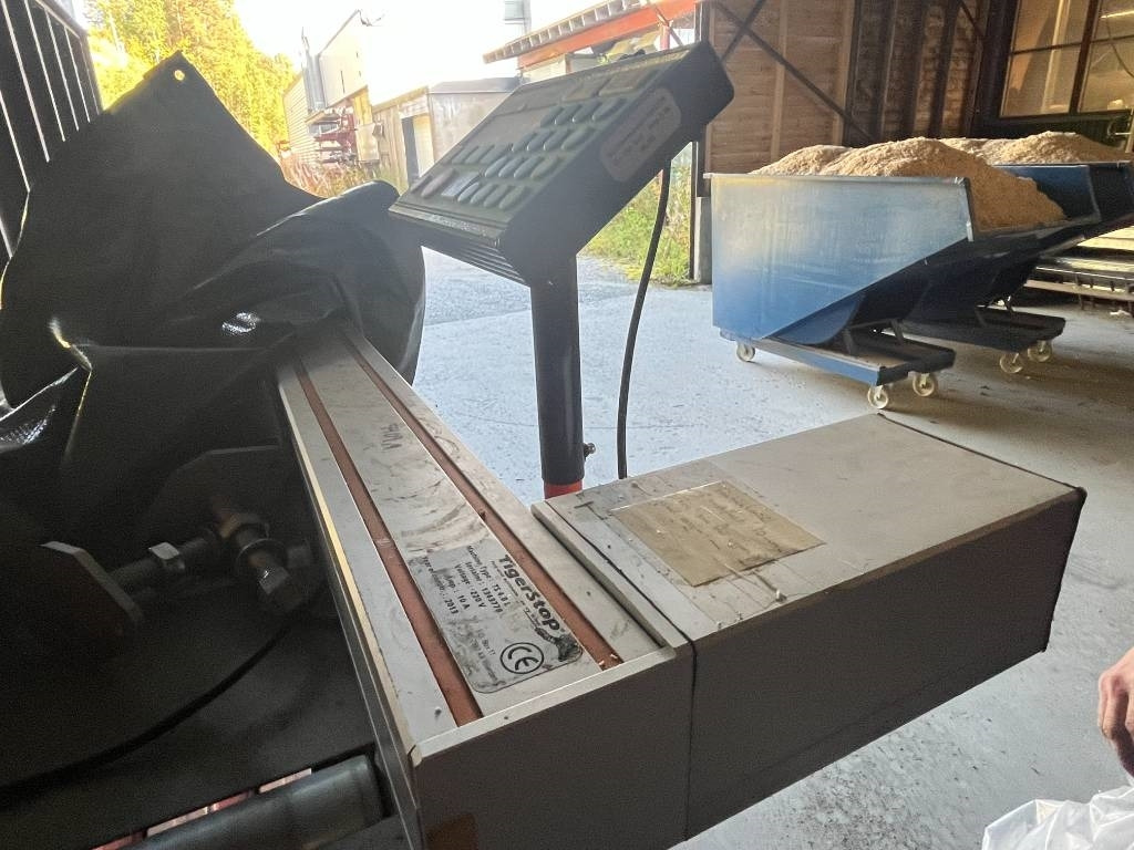 Annet GRAULE QNF Crosscut saw with TigerStop TS 4.8 L Au - Makine: fotoğraf 2 Annet GRAULE QNF Crosscut saw with TigerStop TS 4.8 L Au - Makine: fotoğraf 2