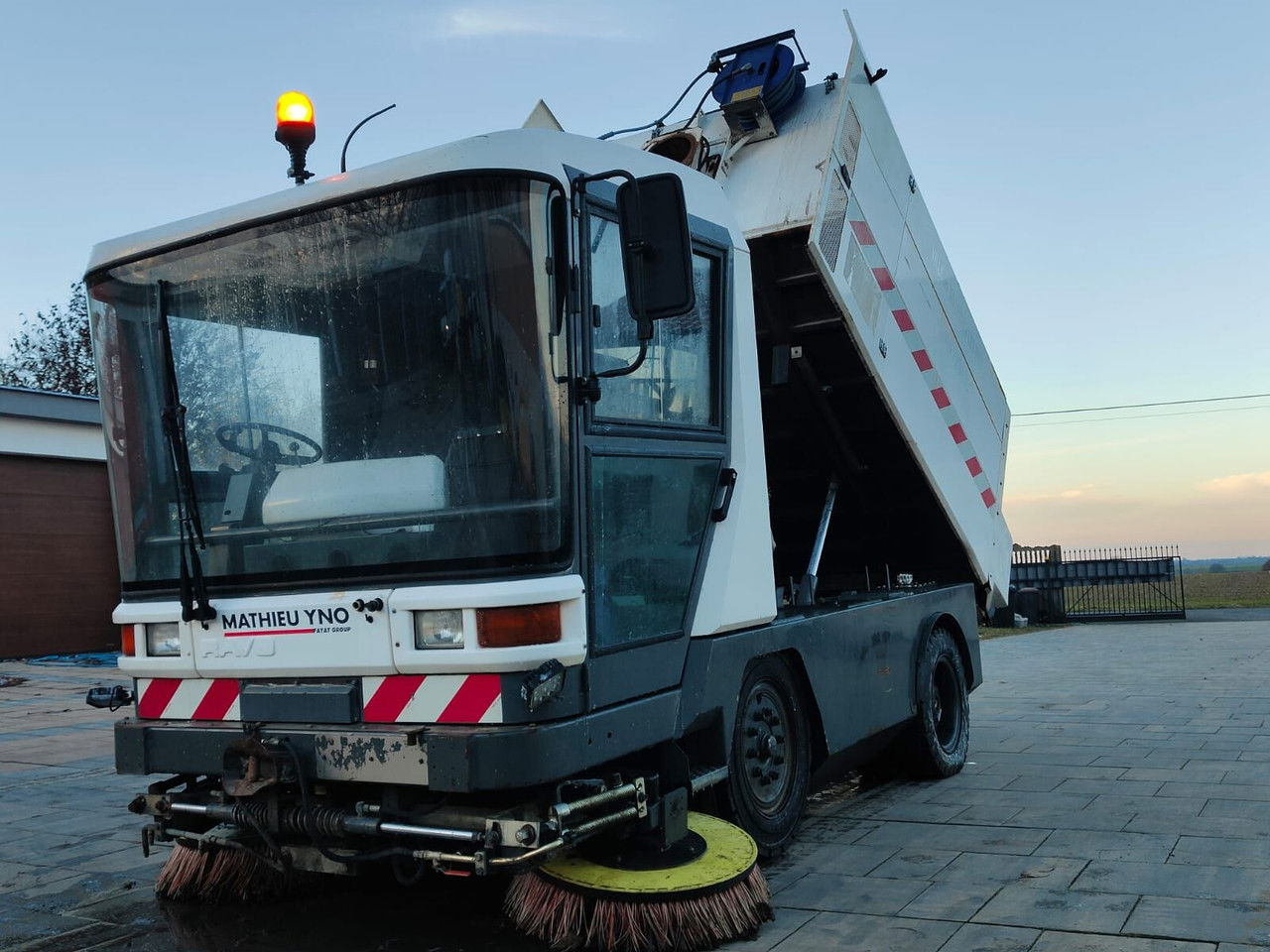Diversen Yno Ravo 5002 530 C 540 NA CZĘŚCI Mathieu Yno Ravo 5002 530 C 540 NA CZ - Yol süpürme aracı: fotoğraf 3 Diversen Yno Ravo 5002 530 C 540 NA CZĘŚCI Mathieu Yno Ravo 5002 530 C 540 NA CZ - Yol süpürme aracı: fotoğraf 3