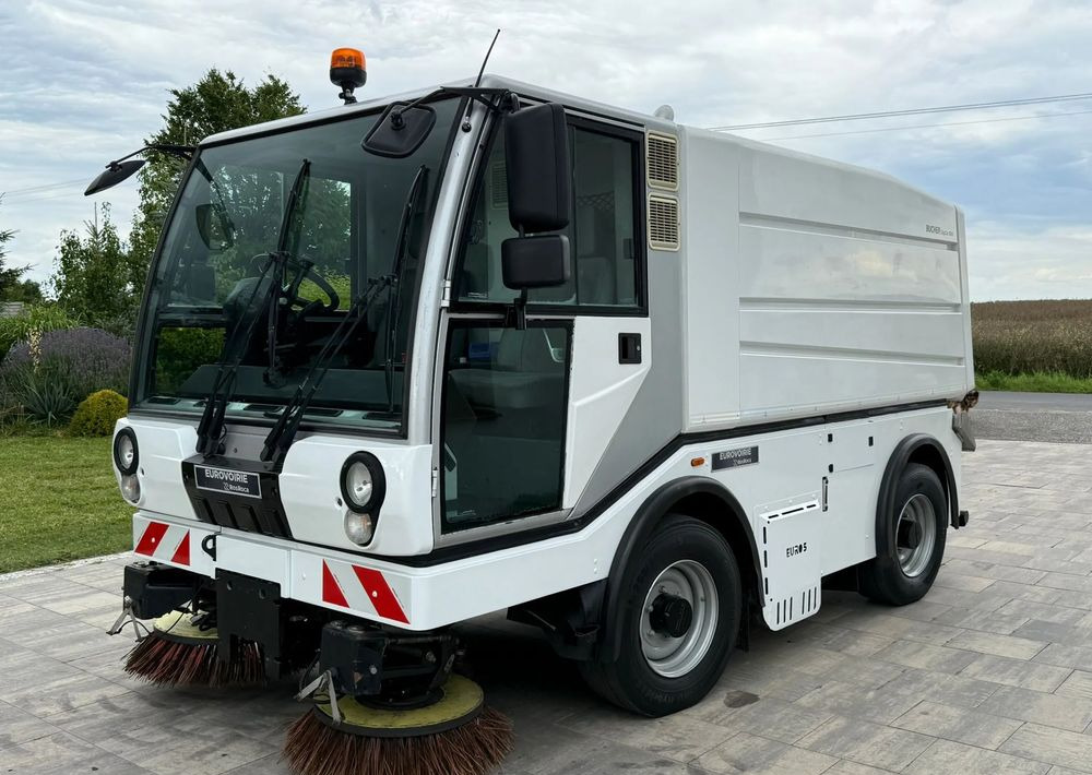 Inny Bucher Citycat 5000 - Çöp kamyonu: fotoğraf 3 Inny Bucher Citycat 5000 - Çöp kamyonu: fotoğraf 3