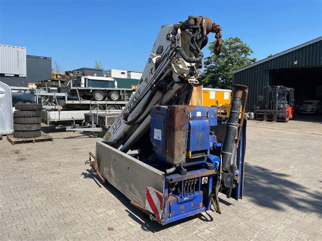 Hiab 288 roller crane with remote  - Araç üstü vinç - Kamyon: fotoğraf 4 Hiab 288 roller crane with remote  - Araç üstü vinç - Kamyon: fotoğraf 4