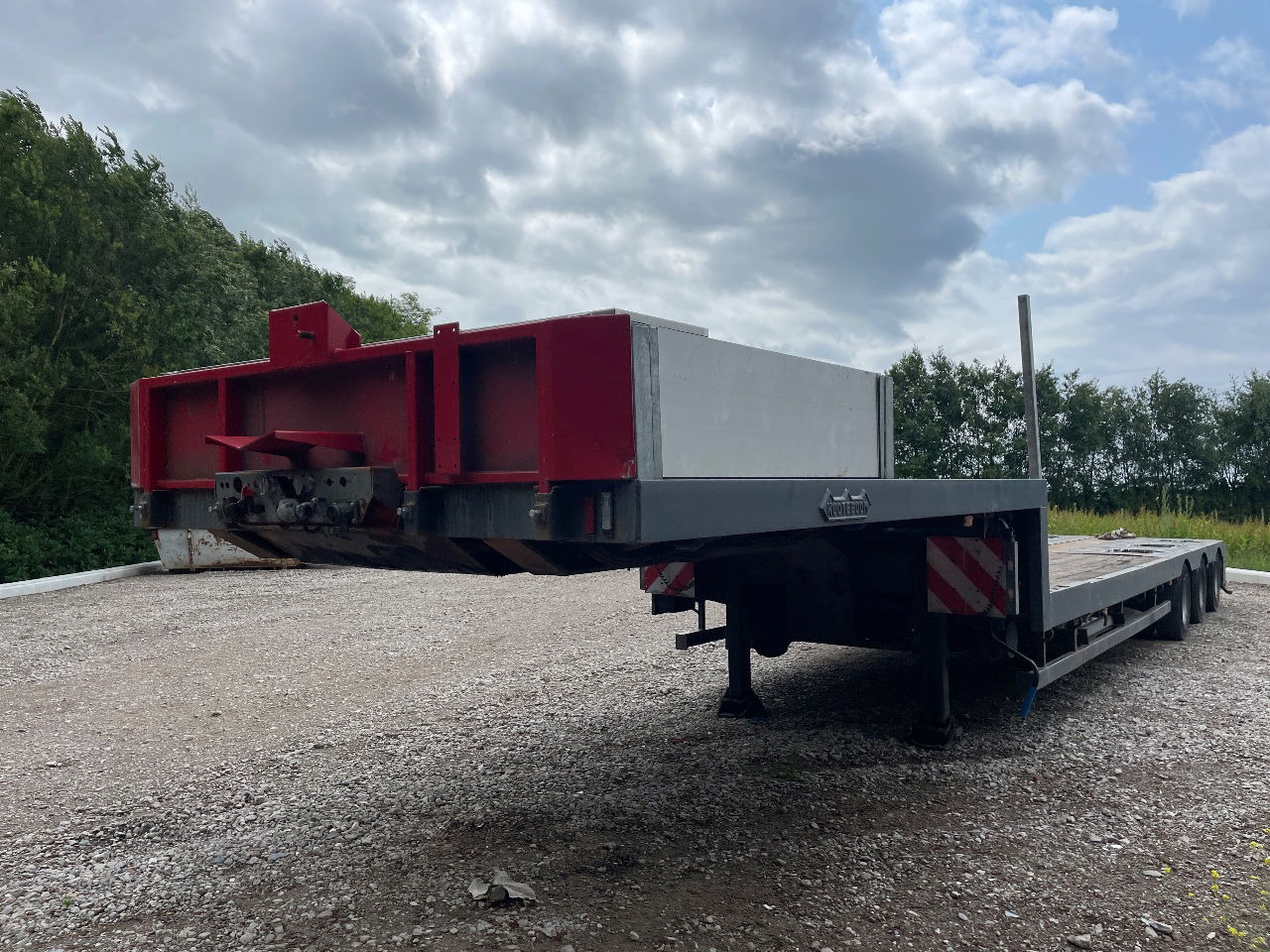 Nooteboom Mco-48-03 V uitschuifbaar hydrolisch gestuurd semi dieplader - Alçak çerçeveli platform dorse: fotoğraf 2 Nooteboom Mco-48-03 V uitschuifbaar hydrolisch gestuurd semi dieplader - Alçak çerçeveli platform dorse: fotoğraf 2