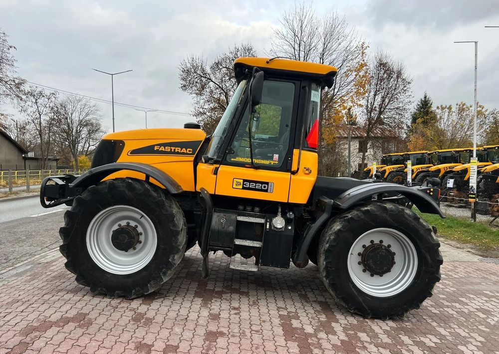 JCB Fastrac 3220 - Traktör: fotoğraf 2 JCB Fastrac 3220 - Traktör: fotoğraf 2