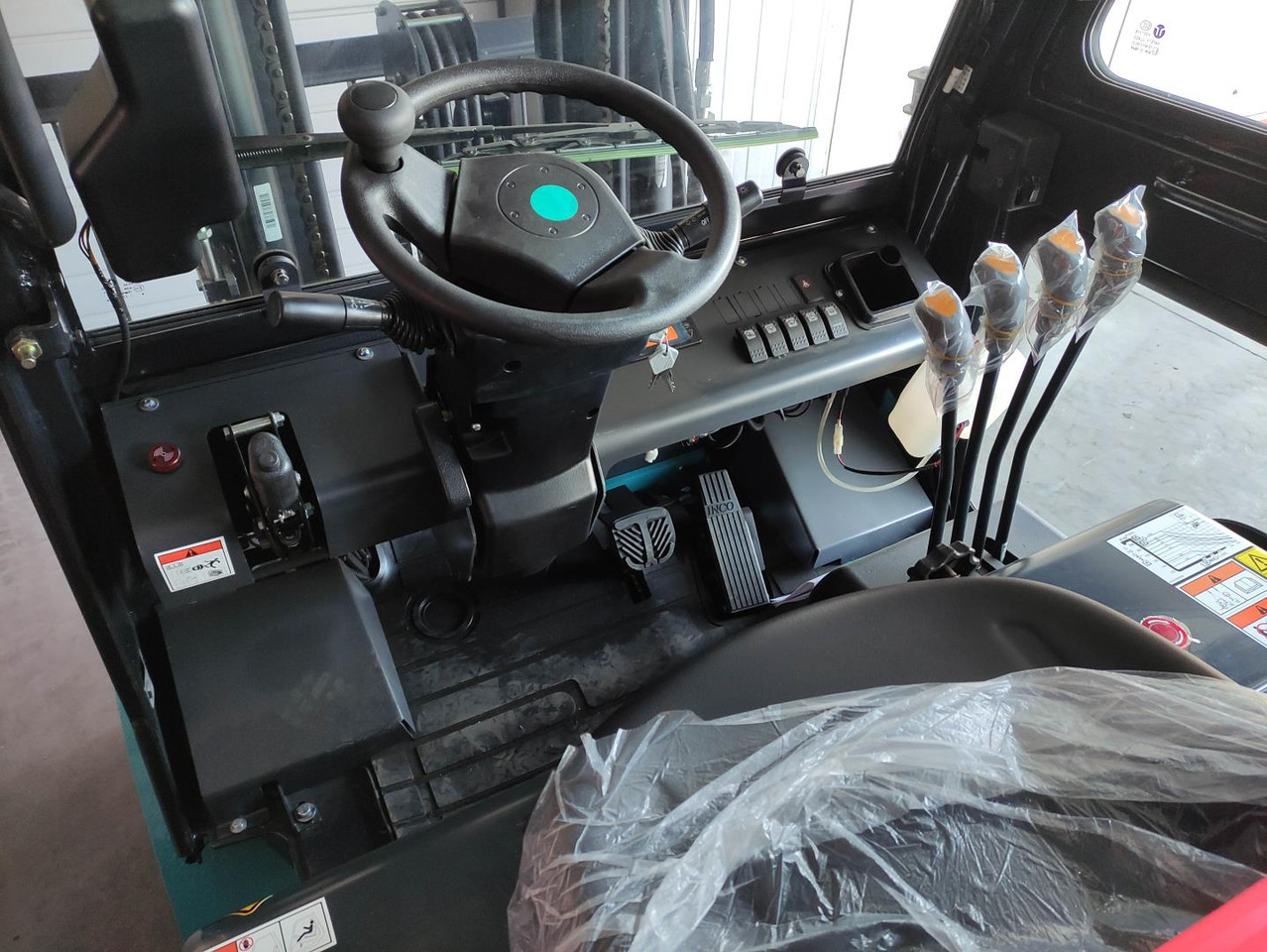 Baoli KBE30 - Elektrikli forklift: fotoğraf 5 Baoli KBE30 - Elektrikli forklift: fotoğraf 5