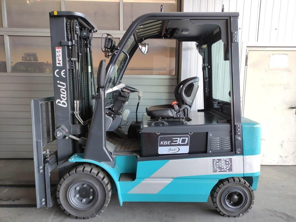 Baoli KBE30 - Elektrikli forklift: fotoğraf 1 Baoli KBE30 - Elektrikli forklift: fotoğraf 1