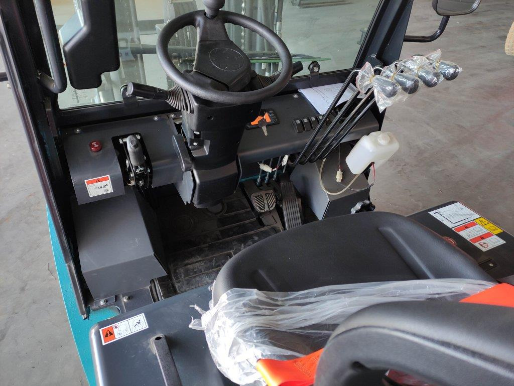 Baoli KBE35 - Elektrikli forklift: fotoğraf 5 Baoli KBE35 - Elektrikli forklift: fotoğraf 5
