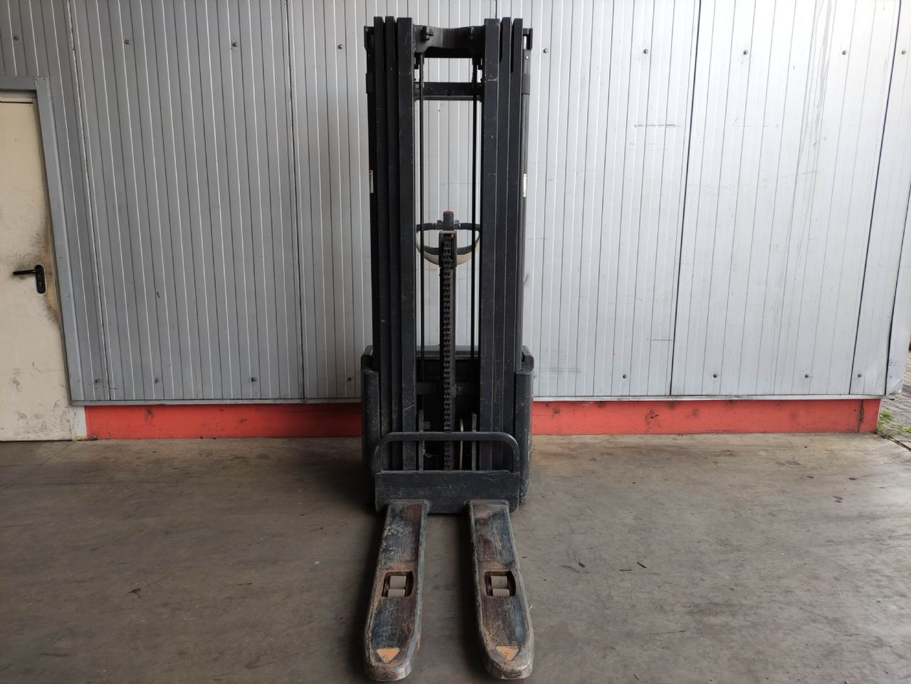 Crown WE 2300-1.6 TT - Istif makinası: fotoğraf 3 Crown WE 2300-1.6 TT - Istif makinası: fotoğraf 3