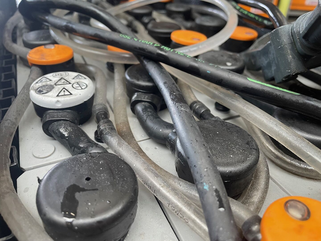 Hawker 24 Volt I 3 PZS 375 - Akümülatör - Malzeme taşıma ekipmanı: fotoğraf 3 Hawker 24 Volt I 3 PZS 375 - Akümülatör - Malzeme taşıma ekipmanı: fotoğraf 3