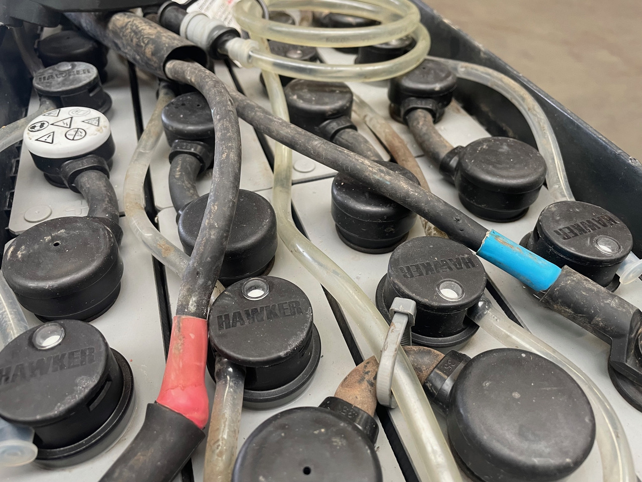 Hawker 24 Volt I 3 PZS 375 - Akümülatör - Malzeme taşıma ekipmanı: fotoğraf 3 Hawker 24 Volt I 3 PZS 375 - Akümülatör - Malzeme taşıma ekipmanı: fotoğraf 3