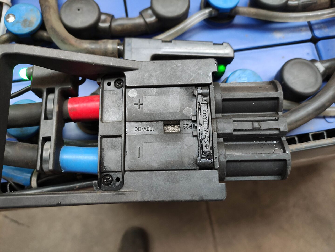 Hawker 80V     5 PZM 775 - Akümülatör - Malzeme taşıma ekipmanı: fotoğraf 4 Hawker 80V     5 PZM 775 - Akümülatör - Malzeme taşıma ekipmanı: fotoğraf 4