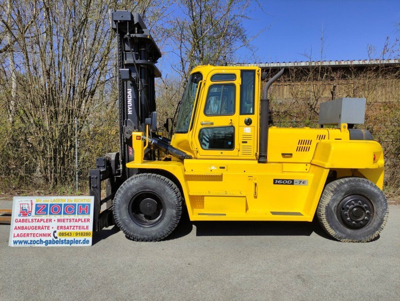 Hyundai 160D-7E - Konteyner forklift: fotoğraf 1 Hyundai 160D-7E - Konteyner forklift: fotoğraf 1