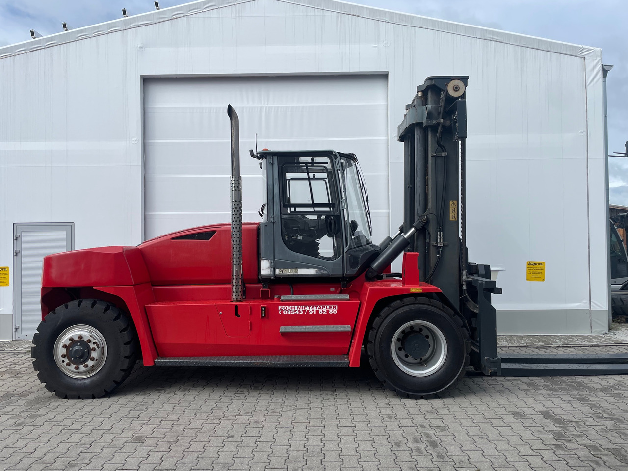 Kalmar DCG160-12 - Konteyner forklift: fotoğraf 2 Kalmar DCG160-12 - Konteyner forklift: fotoğraf 2