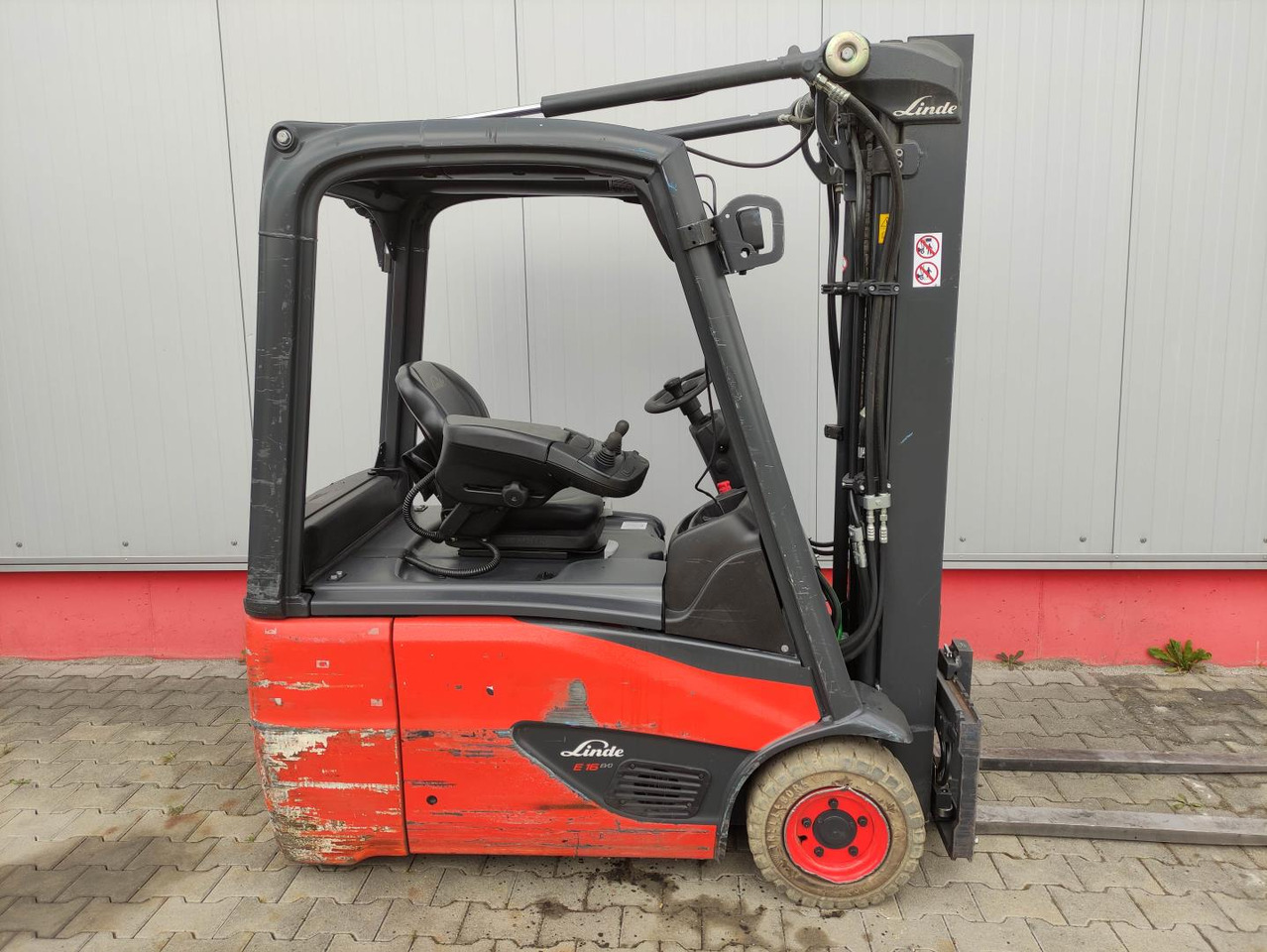 Linde E16-02-386-EVO - Elektrikli forklift: fotoğraf 2 Linde E16-02-386-EVO - Elektrikli forklift: fotoğraf 2
