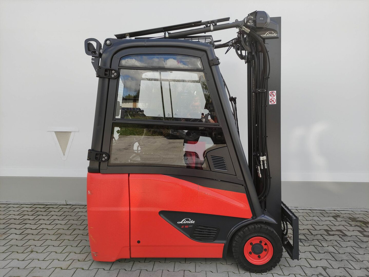 Linde E16H-02-386-EVO - Elektrikli forklift: fotoğraf 2 Linde E16H-02-386-EVO - Elektrikli forklift: fotoğraf 2