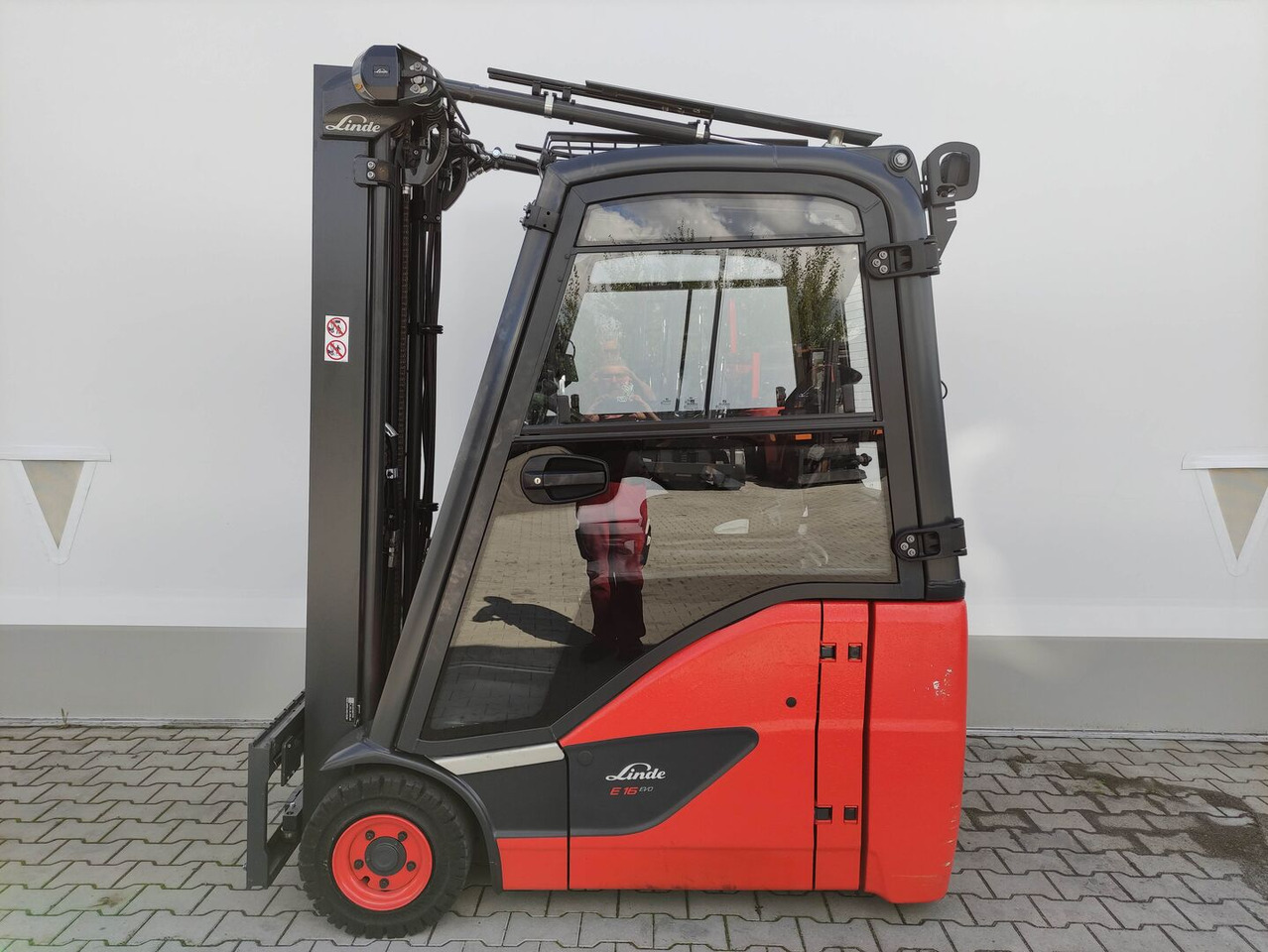 Linde E16H-02-386-EVO - Elektrikli forklift: fotoğraf 1 Linde E16H-02-386-EVO - Elektrikli forklift: fotoğraf 1