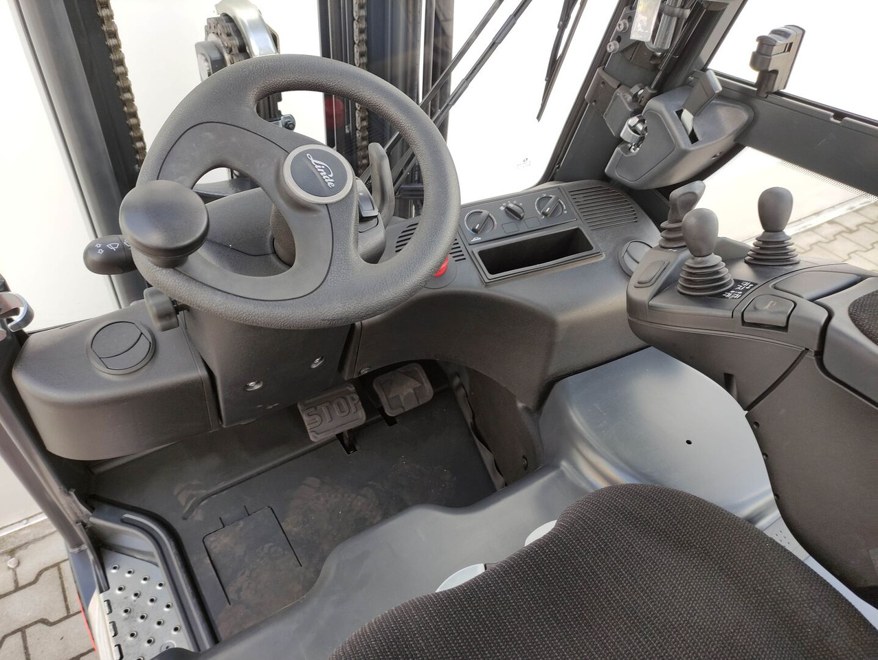 Linde E16H-02-386-EVO - Elektrikli forklift: fotoğraf 5 Linde E16H-02-386-EVO - Elektrikli forklift: fotoğraf 5