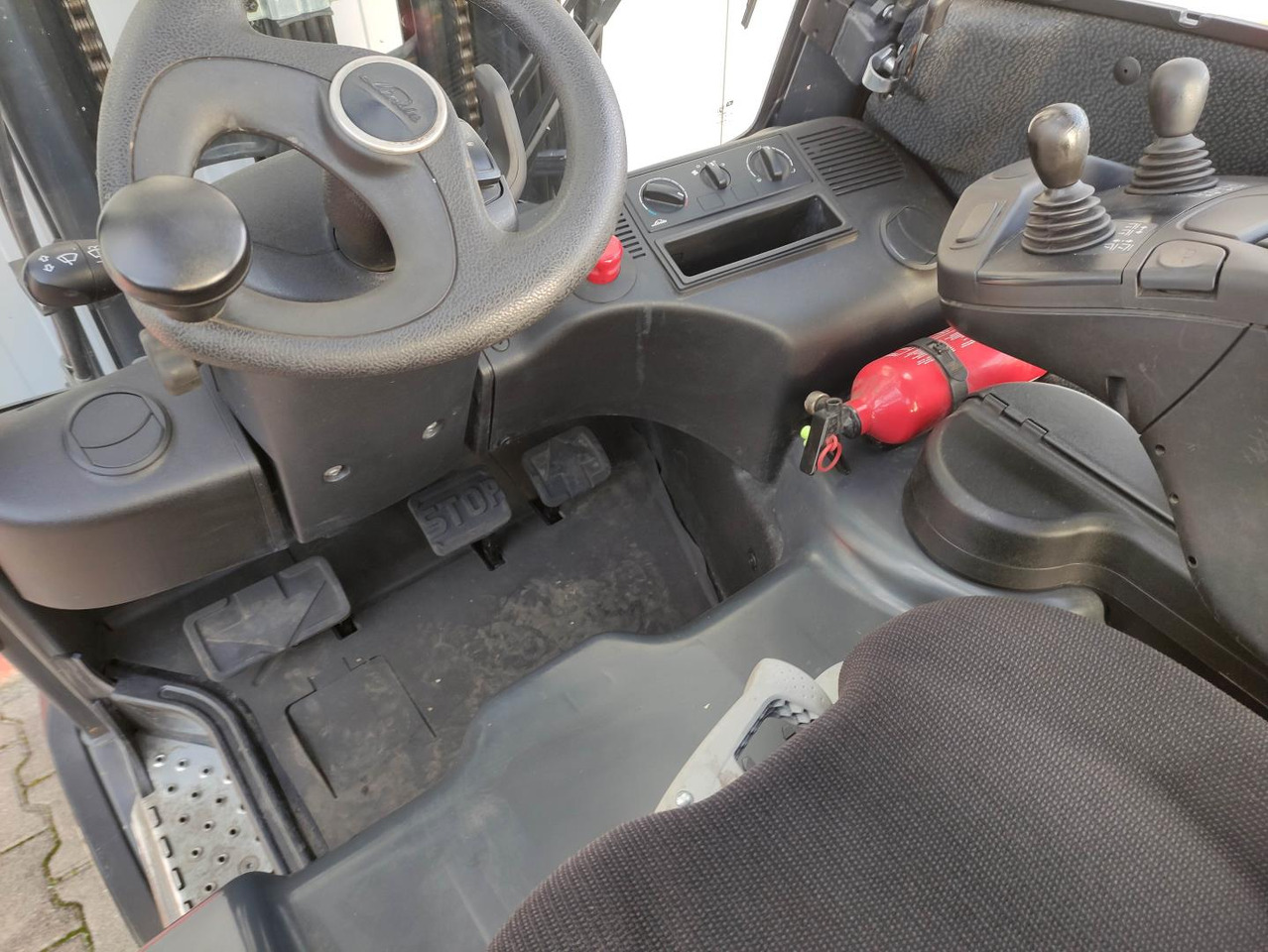 Linde E20PH-02-386-EVO - Elektrikli forklift: fotoğraf 5 Linde E20PH-02-386-EVO - Elektrikli forklift: fotoğraf 5