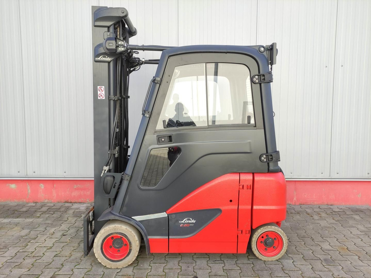 Linde E20PH-02-386-EVO - Elektrikli forklift: fotoğraf 1 Linde E20PH-02-386-EVO - Elektrikli forklift: fotoğraf 1
