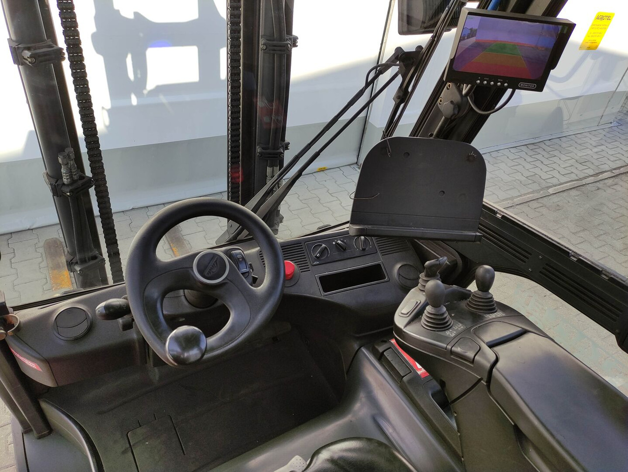 Linde E30H-01-600-387 - Elektrikli forklift: fotoğraf 5 Linde E30H-01-600-387 - Elektrikli forklift: fotoğraf 5