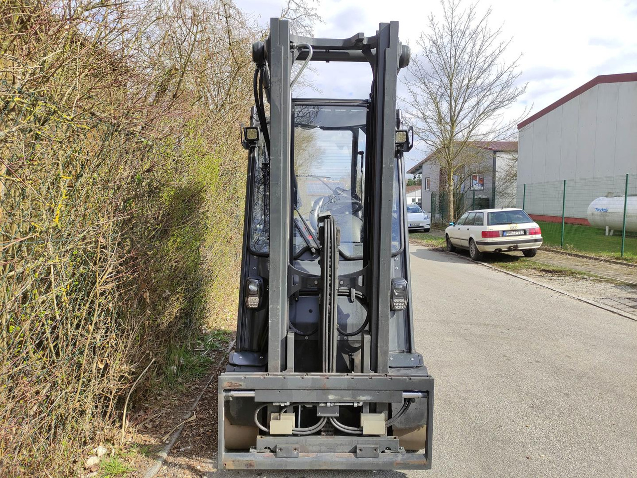 Linde E30H-01/600-387 - Elektrikli forklift: fotoğraf 3 Linde E30H-01/600-387 - Elektrikli forklift: fotoğraf 3